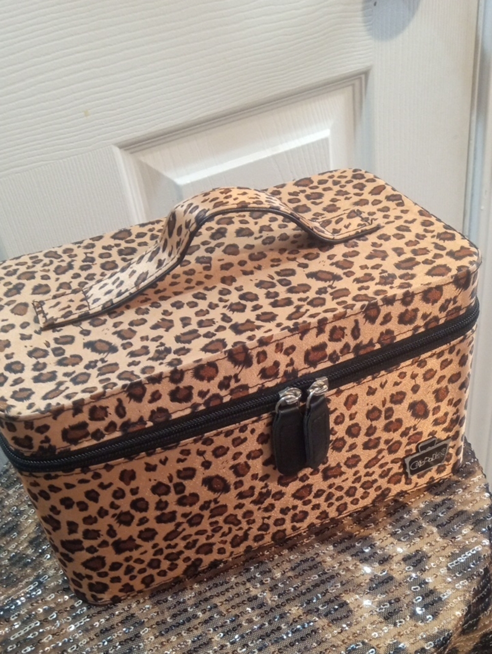 LEOPARD PRINT CABOODLE - Picture 11 of 13